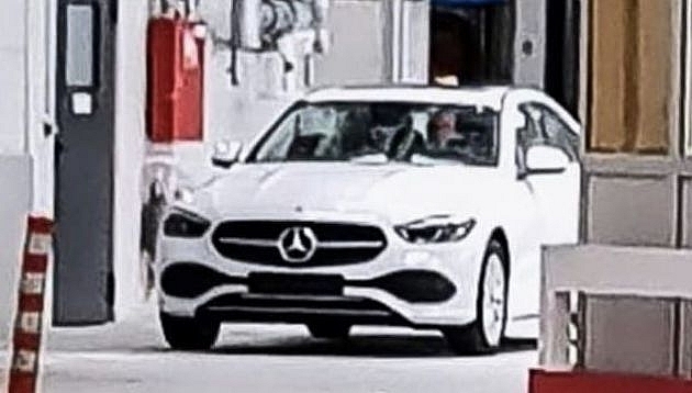 Mercedes-Benz C-Class 2021 lộ diện ngoại thất mercedes benz c class 2021 lo dien ngoai that