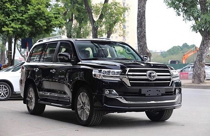 Toyota Land Cruiser, Fortuner và Alphard bị triệu hồi ở Việt Nam do lỗi bơm nhiên liệu toyota land cruiser fortuner va alphard bi trieu hoi o viet nam do loi bom nhien lieu