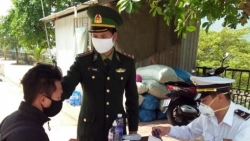 chung tay vuot covid 19 chu nha tro tang qua giam tien thue cho cong nhan