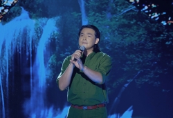 quach ngoc ngoan dong vien nong dan mien tay vung buoc vuot qua han man khoc liet