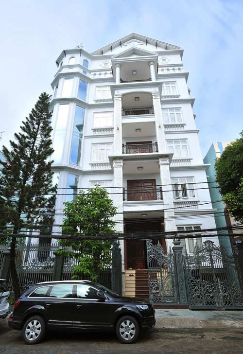 Cơ ngơi trăm tỷ của ca sĩ Trang Nhung và chồng đại gia co ngoi tram ty cua ca si trang nhung va chong dai gia