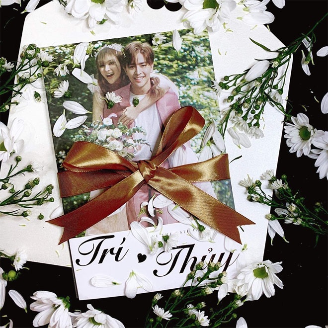 Hé lộ váy cưới, thiệp mời của Thu Thủy và bạn trai kém 10 tuổi sau tin đồn 'chạy bầu' he lo vay cuoi thiep moi cua thu thuy va ban trai kem 10 tuoi sau tin don chay bau