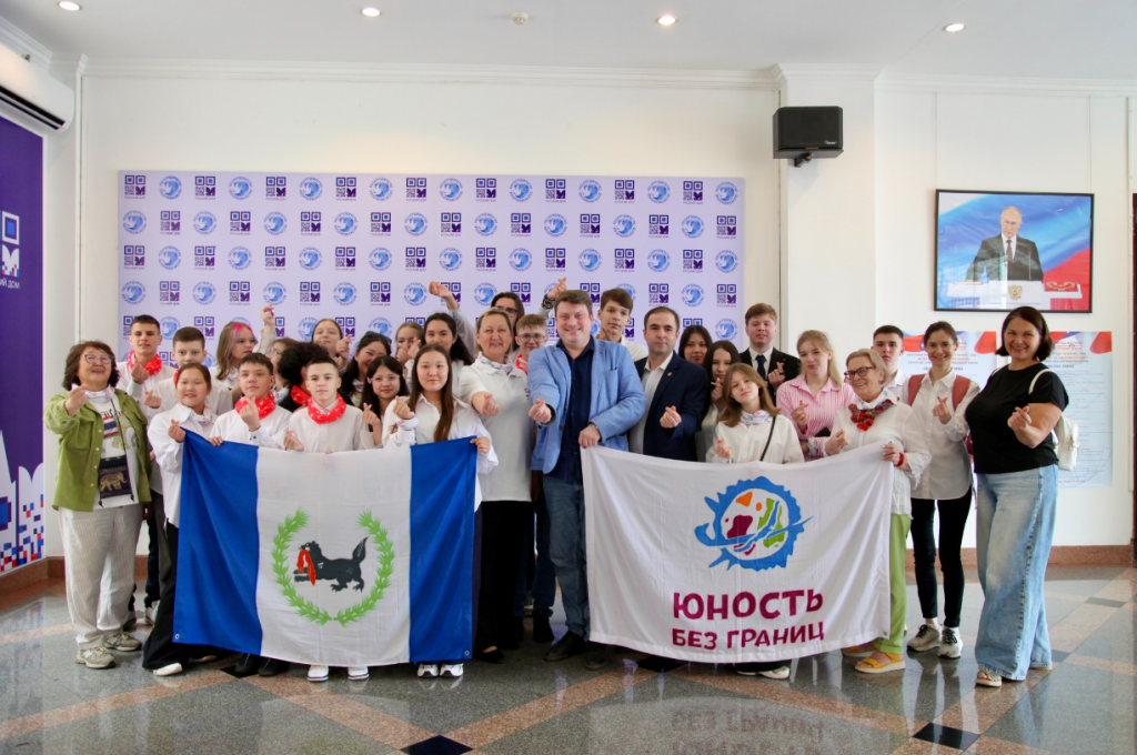 “Маленькие российские дипломаты” прибыли во Вьетнам “Маленькие российские дипломаты” прибыли во Вьетнам