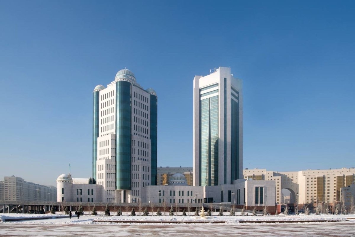 Казахстан проводит конституционную реформу и расширяет сотрудничество с Вьетнамом Казахстан проводит конституционную реформу и расширяет сотрудничество с Вьетнамом