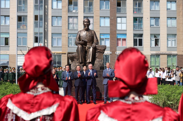 Неделя Вьетнама началась в Санкт-Петербурге