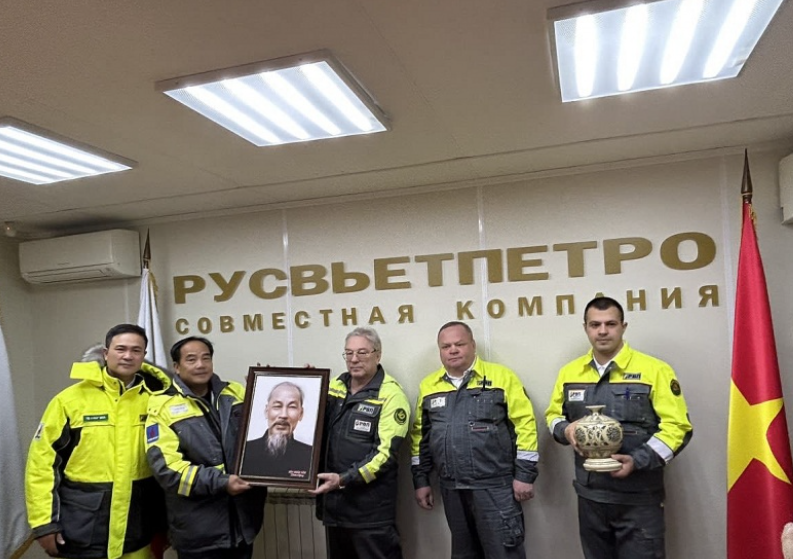 Развитие традиционной дружбы Вьетнама и России