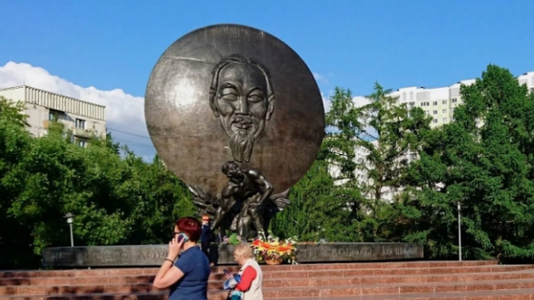 Уникальная история памятника дядюшке Хо в Москве