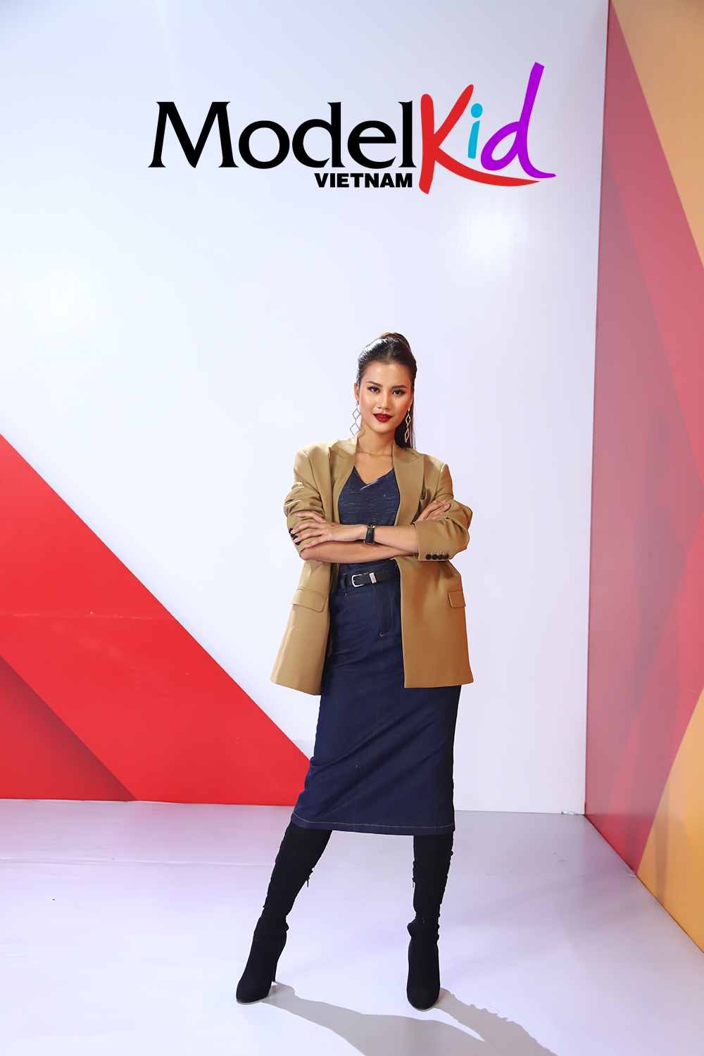 "Đọ" gu thời trang của 3 HLV Model Kid Vietnam, ai "chất" hơn? do gout thoi trang cua 3 hlv model kid vietnam ai chat hon