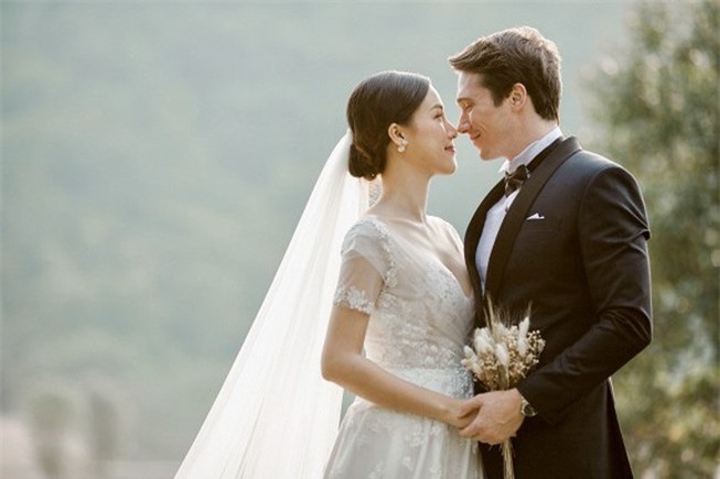 cuoc song vien man cua cac hoa hau a hau 9x sau khi theo chong ve dinh
