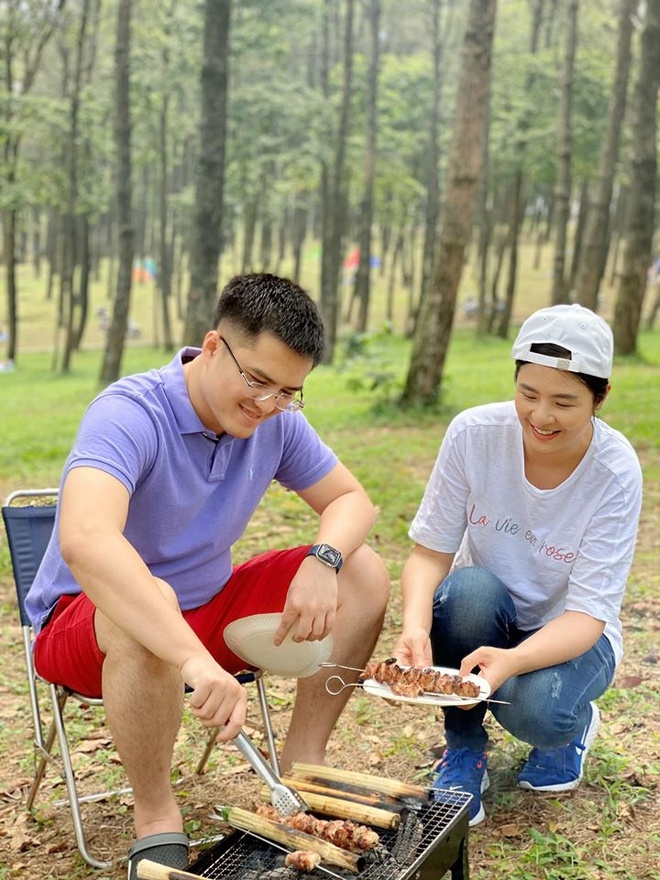 Tin tức giải trí sao Việt hôm nay (3/5): Ngọc Hân nghỉ lễ bên chồng sắp cưới, Châu Bùi kể về 14 ngày cách ly tin tuc giai tri sao viet hom nay 35 ngoc han nghi le ben chong sap cuoi chau bui ke ve 14 ngay cach ly