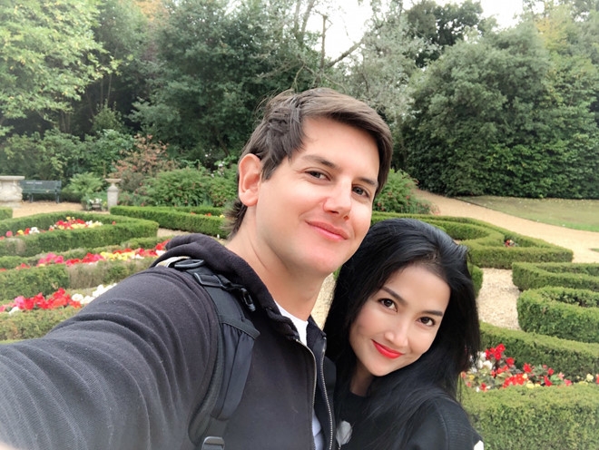 Chuyện tình 9 năm của diễn viên Quỳnh Lam và người yêu ngoại quốc chuyen tinh 9 nam cua dien vien quynh lam va nguoi yeu ngoai quoc