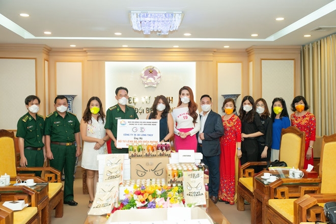 Tin tức giải trí sao Việt hôm nay (8/5): Miko Lan Trinh theo đuổi vụ kiện 8 năm với ông bầu tin tuc giai tri sao viet hom nay 85 miko lan trinh theo duoi vu kien 8 nam voi ong bau