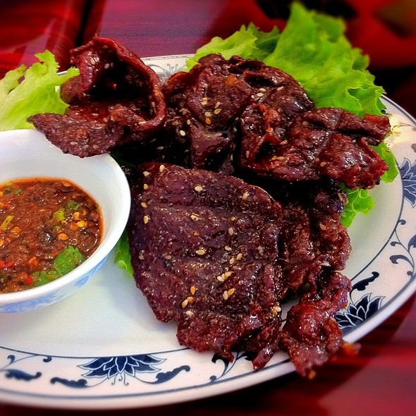 Lào - đất nước triệu voi với nhiều đặc sản tuyệt ngon khiến bạn nhớ mãi lao dat nuoc trieu voi voi nhieu dac san tuyet ngon khien ban nho mai