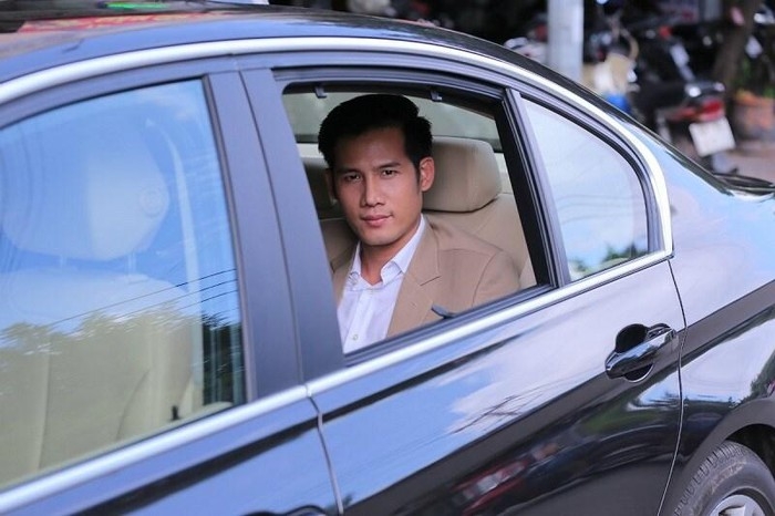 tin tuc giai tri sao viet hom nay 185 hong nhung lan dau cong khai ban trai ngoai quoc