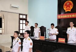 ba noi day chau gai xuong nuoc tu vong linh 12 nam tu