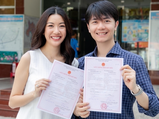 Á hậu Thúy Vân đăng ký kết hôn với doanh nhân Nhật Vũ a hau thuy van dang ky ket hon voi doanh nhan nhat vu