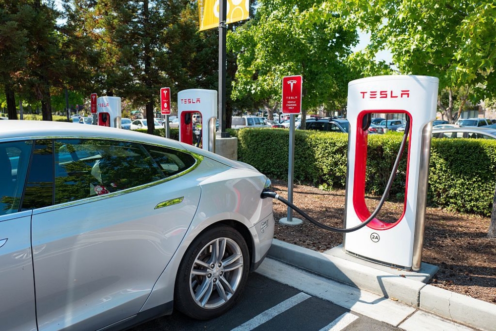 Tại sao nhiều người Trung Quốc lựa chọn mua các xe điện địa phương như Nio thay vì Tesla Tại sao nhiều người Trung Quốc lựa chọn mua các xe điện địa phương như Nio thay vì Tesla