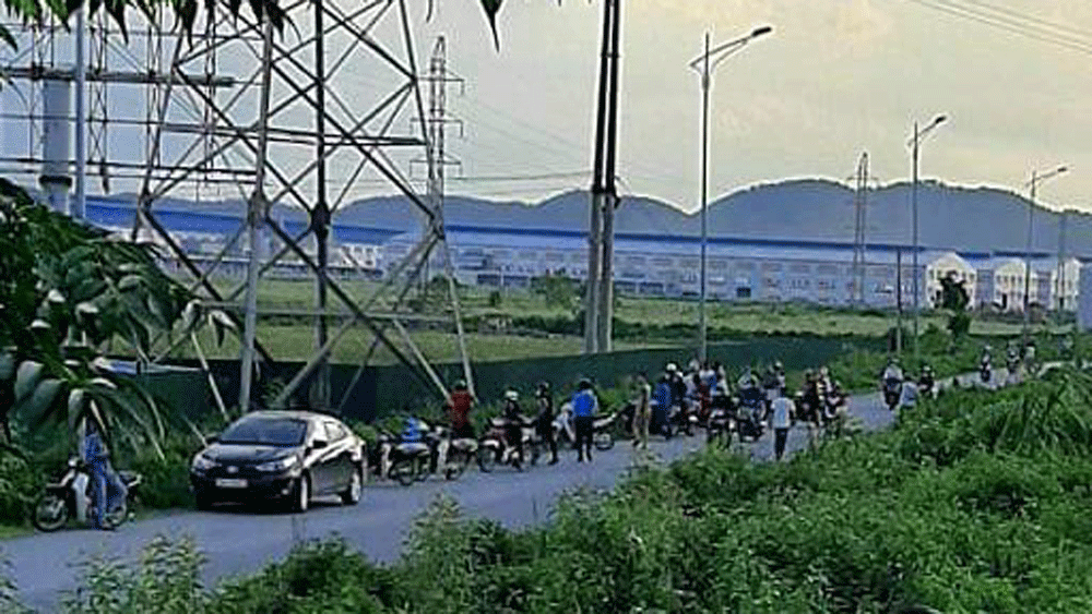 4739 chien si canh sat co dong bi tai xe xe ban tai tong tu vong tren cao toc ha noi bac giang