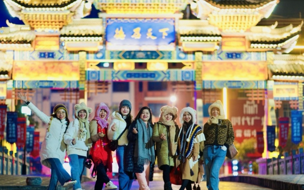 越南游客将中国靖西视为新兴的旅游目的地 越南游客将中国靖西视为新兴的旅游目的地