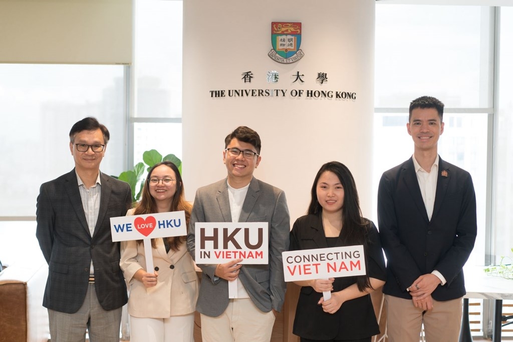 中国香港优先为高级技工和越南游客发放签证