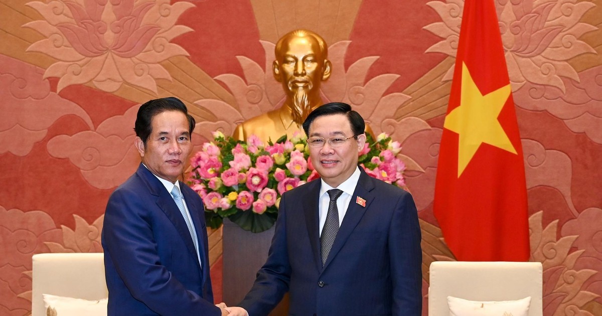 Chủ tịch Quốc hội tiếp đoàn đại biểu cấp cao Thủ đô Phnôm Pênh Chủ tịch Quốc hội tiếp đoàn đại biểu cấp cao Thủ đô Phnôm Pênh