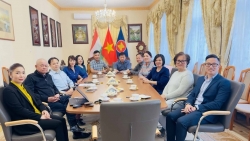 Вьетнамцы в Венгрии внесли свой вклад в поддержку программы «Вся страна для Чыонгша»