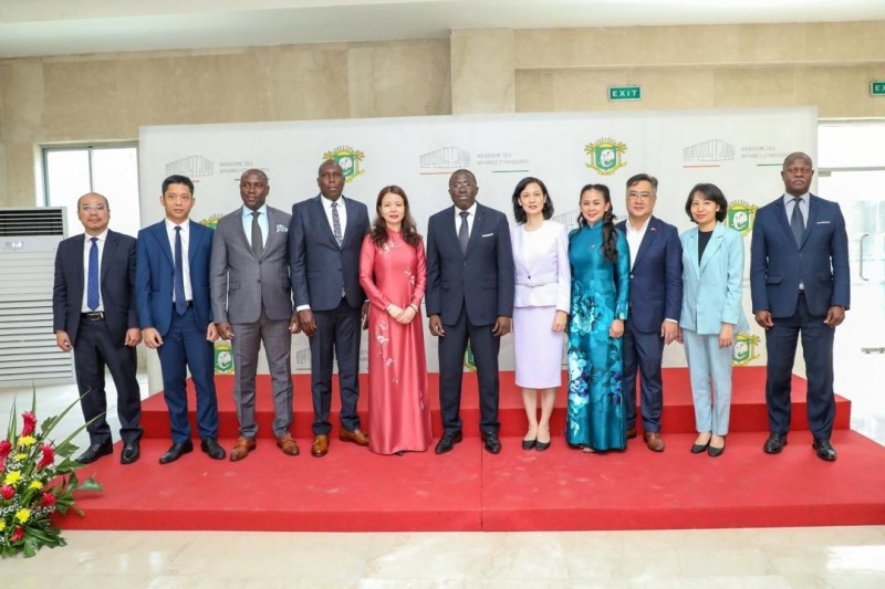 Côte d'Ivoire and Vietnam to Enhance Bilateral Relations Côte d'Ivoire and Vietnam to Enhance Bilateral Relations