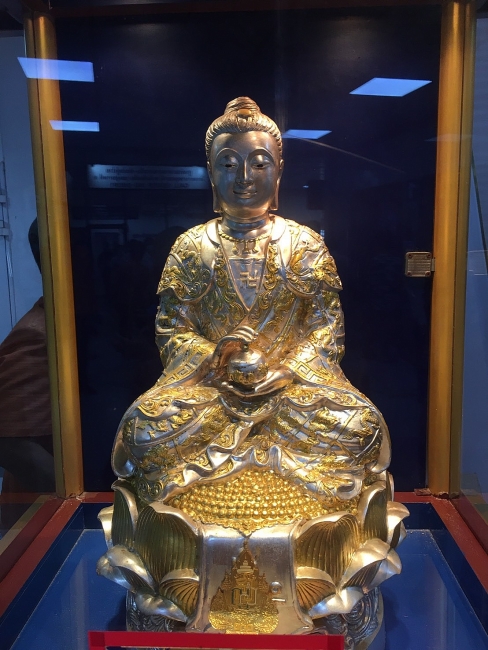Chư tăng Phật giáo An Nam Tông và người Việt tỉnh Udon Thani hỗ trợ nước bạn chống dịch COVID-19 chu tang phat giao an nam tong va nguoi viet tinh udon thani ho tro nuoc ban chong dich covid 19