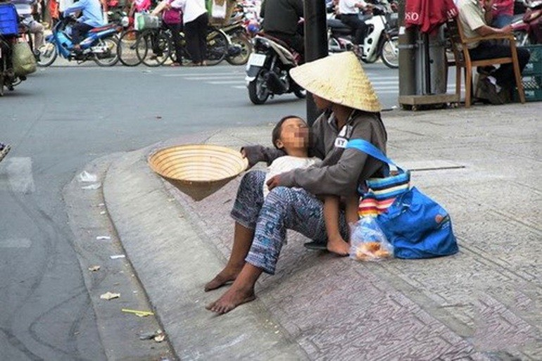 Ninh Bình: phấn đấu 100% người ăn xin, trẻ em lang thang có nơi đón Tết Ninh Bình: phấn đấu 100% người ăn xin, trẻ em lang thang có nơi đón Tết