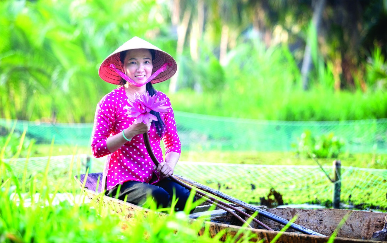 Dự án Tăng cường vai trò của phụ nữ trong phòng ngừa, giảm nhẹ rủi ro thiên tai và biến đổi khí hậu tại Trà Vinh. Dự án Tăng cường vai trò của phụ nữ trong phòng ngừa, giảm nhẹ rủi ro thiên tai và biến đổi khí hậu tại Trà Vinh.