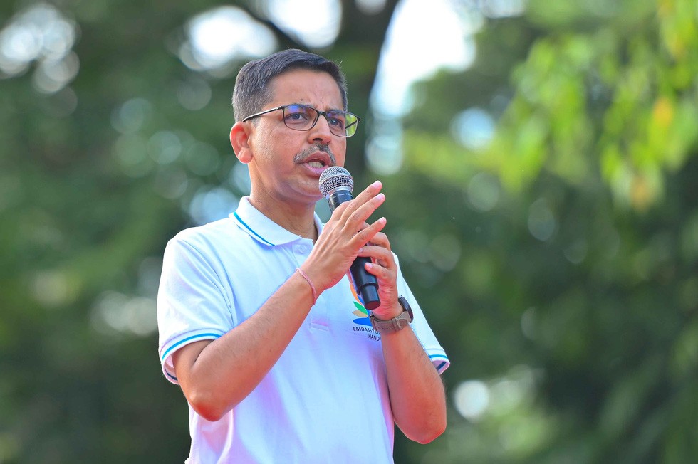 Đại sứ Ấn Độ tại Việt Nam Pranay Verma chia sẻ về lợi ích của yoga với cuộc sống. Ảnh: ĐSQ Ấn Độ Đại sứ Ấn Độ tại Việt Nam Pranay Verma chia sẻ về lợi ích của yoga với cuộc sống. Ảnh: ĐSQ Ấn Độ