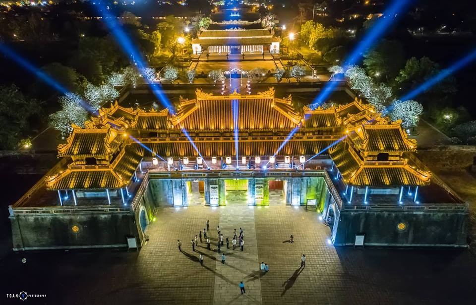 Đại Nội Huế về đêm (Ảnh: Thanh Toàn/khamphahue.com.vn)) Đại Nội Huế về đêm (Ảnh: Thanh Toàn/khamphahue.com.vn))