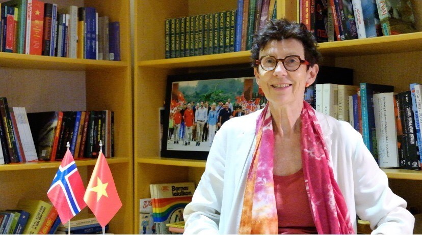 Đại sứ Na Uy tại Việt Nam Grete Lochen cho biết Na Uy luôn thấy Việt Nam là một thành viên ASEAN tích cực và có trách nhiệm. (Ảnh: ĐSQ Na Uy tại Việt Nam) Đại sứ Na Uy tại Việt Nam Grete Lochen cho biết Na Uy luôn thấy Việt Nam là một thành viên ASEAN tích cực và có trách nhiệm. (Ảnh: ĐSQ Na Uy tại Việt Nam)
