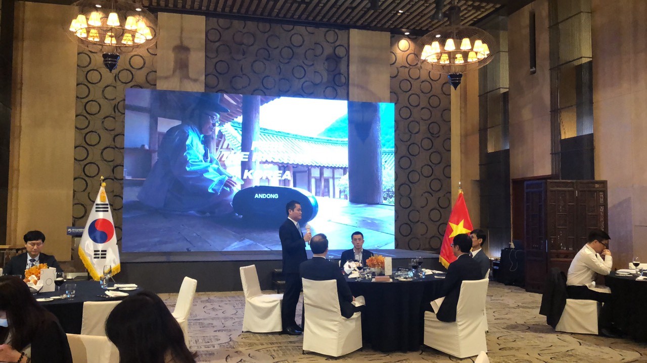 Hội Hữu nghị tại các địa phương khác thường xuyên tổ chức các cuộc gặp trao đổi, kết nối thông tin nhu cầu việc làm giữa người lao động với các doanh nghiệp của Hàn.