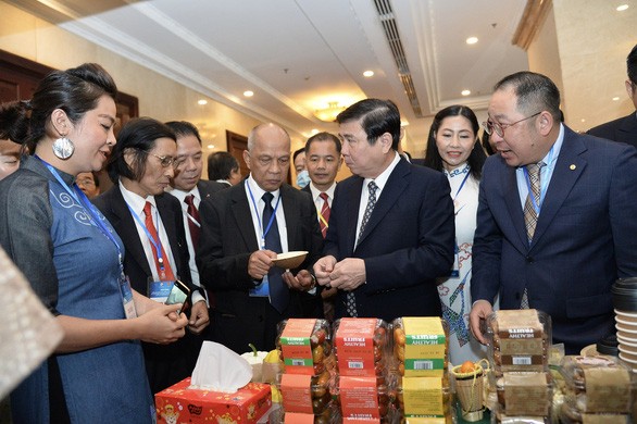 Lực lượng doanh nhân kiều bào là một phần quan trọng của cộng đồng Việt Nam trên thế giới - Ảnh: Tự Trung Lực lượng doanh nhân kiều bào là một phần quan trọng của cộng đồng Việt Nam trên thế giới - Ảnh: Tự Trung