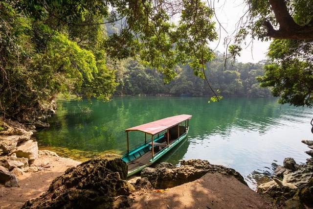 ບັນດາຈຸດປາຍທາງ​ສວຍ​ງາມ​ທີ່​ສຸດ​ຂອງ​ ຫວຽດ​ນາມ ຕາມ​ການ​ແນະ​ນຳ​ຂອງ​ສື່​ມວນ​ຊົນ​ສາ​ກົນ