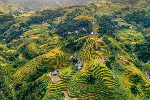 ບັນດາຈຸດປາຍທາງ​ສວຍ​ງາມ​ທີ່​ສຸດ​ຂອງ​ ຫວຽດ​ນາມ ຕາມ​ການ​ແນະ​ນຳ​ຂອງ​ສື່​ມວນ​ຊົນ​ສາ​ກົນ