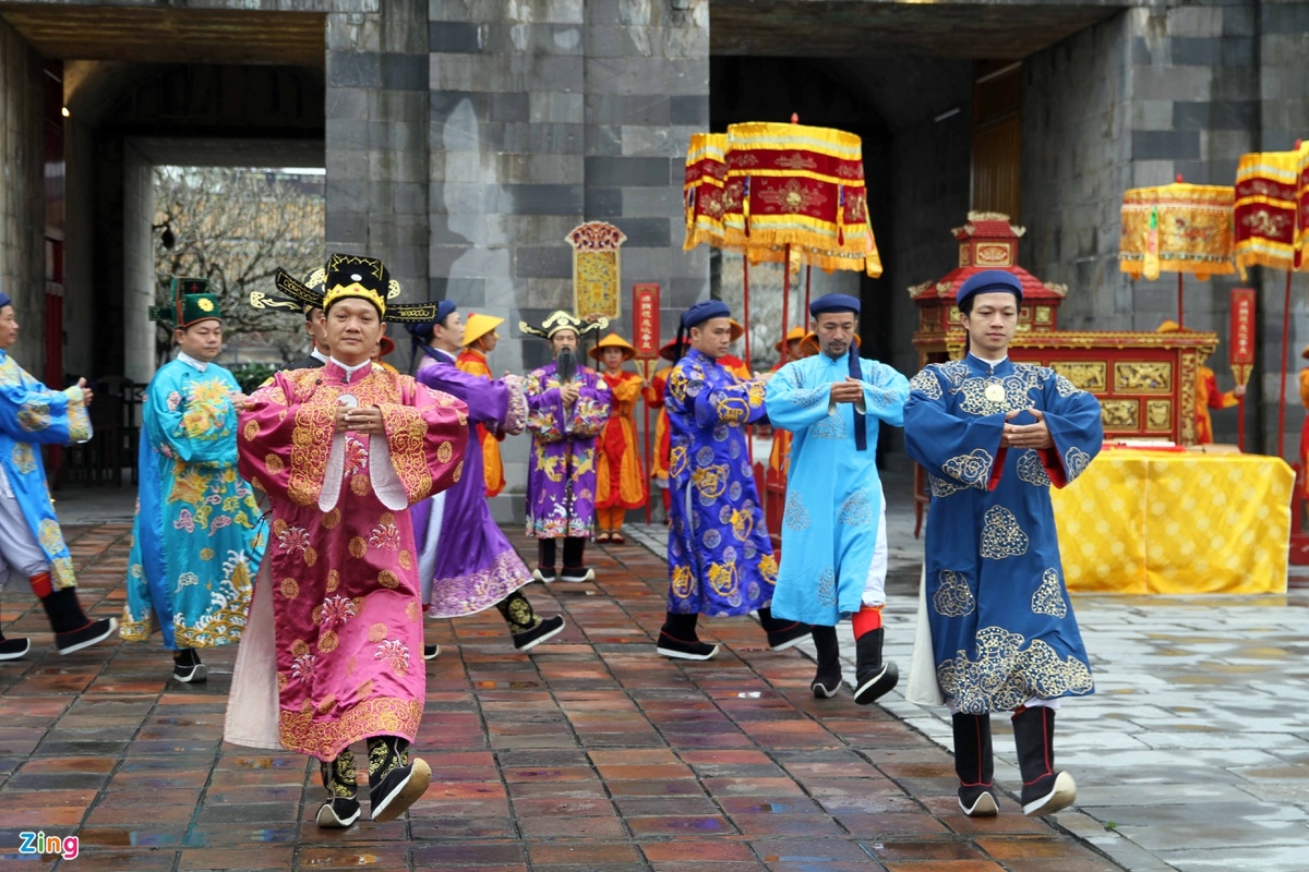 Replication of New Year's 'Calendar book distribution' ceremony in Hue Replication of New Year's 'Calendar book distribution' ceremony in Hue