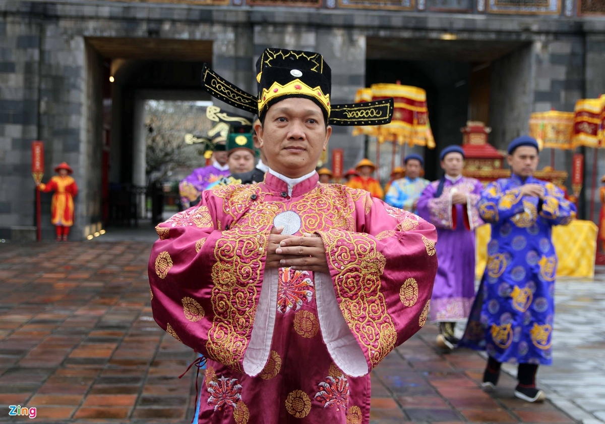 Replication of New Year's 'Calendar book distribution' ceremony in Hue Replication of New Year's 'Calendar book distribution' ceremony in Hue