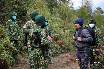 border guards strengthen security as borders whiten with snows