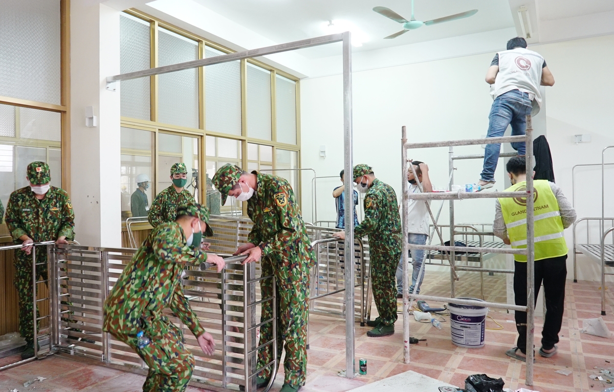 Hai Duong's third field hospital established at 'lightning speed' Hai Duong's third field hospital established at 'lightning speed'