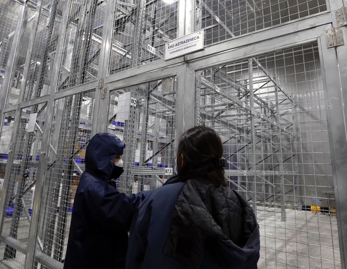 A peak into Vietnam’s first super-cold COVID-19 vaccine storage A peak into Vietnam’s first super-cold COVID-19 vaccine storage