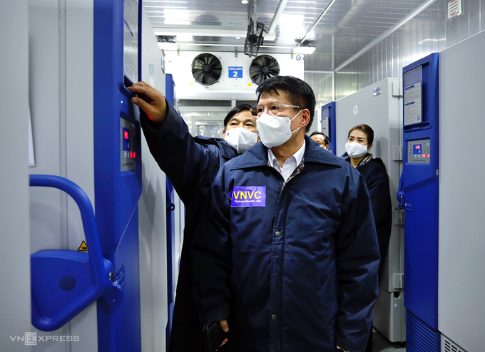 A peak into Vietnam’s first super-cold COVID-19 vaccine storage A peak into Vietnam’s first super-cold COVID-19 vaccine storage