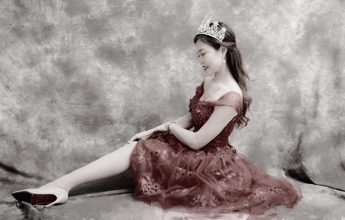 Vietnamese one-legged Cinderella finds her prince vietnamese one legged cinderella finds her prince