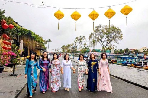 Vietnam sets to launch Ao Dai Week vietnam sets to launch ao dai week