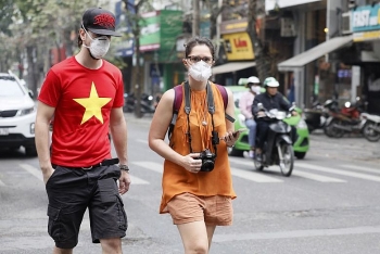 Vietnam requires all citizens, foreigners to wear masks at crowded places