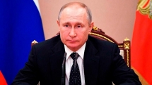 vladimir putins spokesman dmitry peskov hospitalized with a covid 19 infection