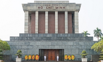 Ho Chi Minh Mausoleum to suspend visits over COVID-19 concerns