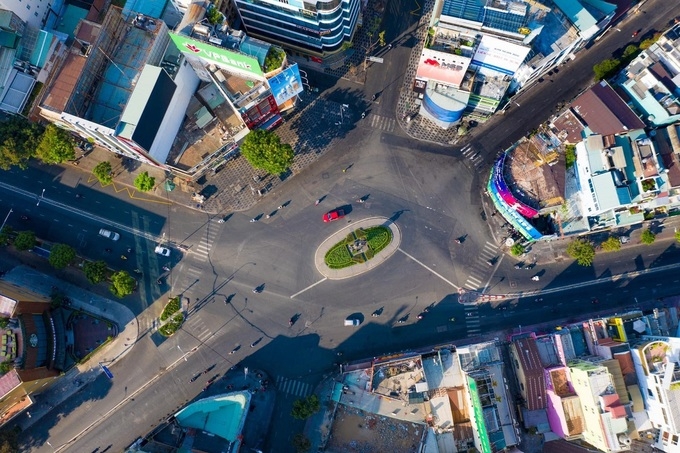 Ho Chi Minh city left deserted during nationwide social isolation ho chi minh city left deserted during nationwide social isolation