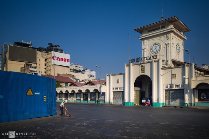 Ho Chi Minh city left deserted during nationwide social isolation ho chi minh city left deserted during nationwide social isolation
